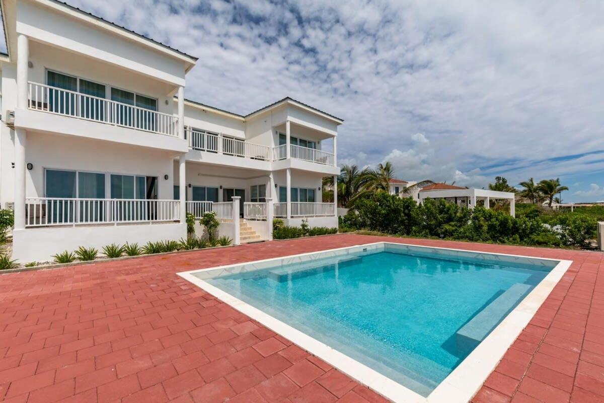 Breathtaking Turtle Tail Drive Oceanfront Villa Providenciales Exterior photo