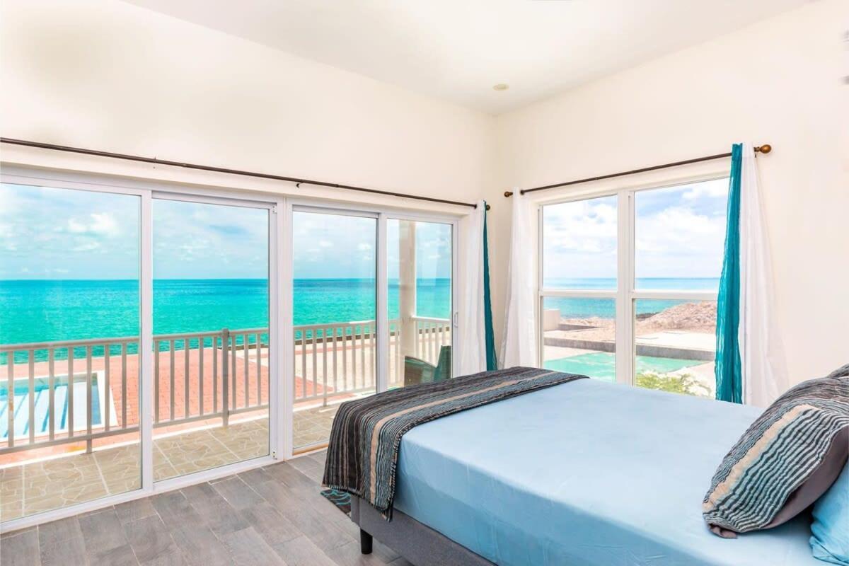 Breathtaking Turtle Tail Drive Oceanfront Villa Providenciales Exterior photo