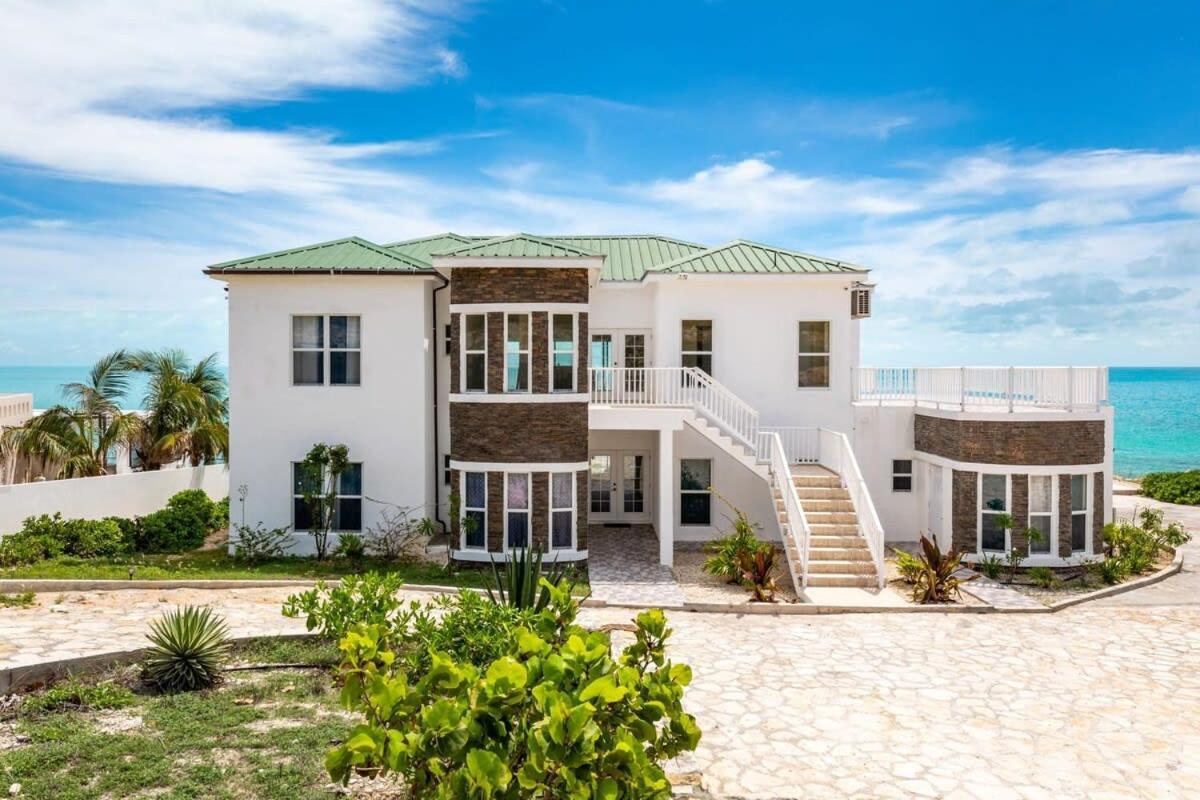 Breathtaking Turtle Tail Drive Oceanfront Villa Providenciales Exterior photo